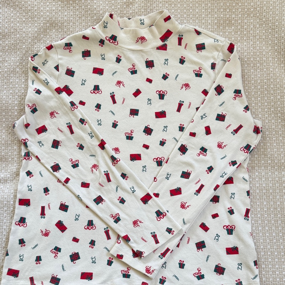 Vintage Women's XL White Stag Cream Christmas Print Turtleneck